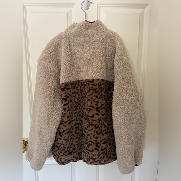 FREE SHIPPING NEW Rails pullover - Picture 3 of 3